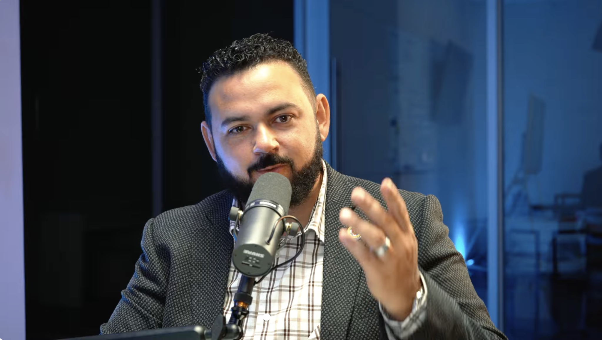 Mike in Podcast